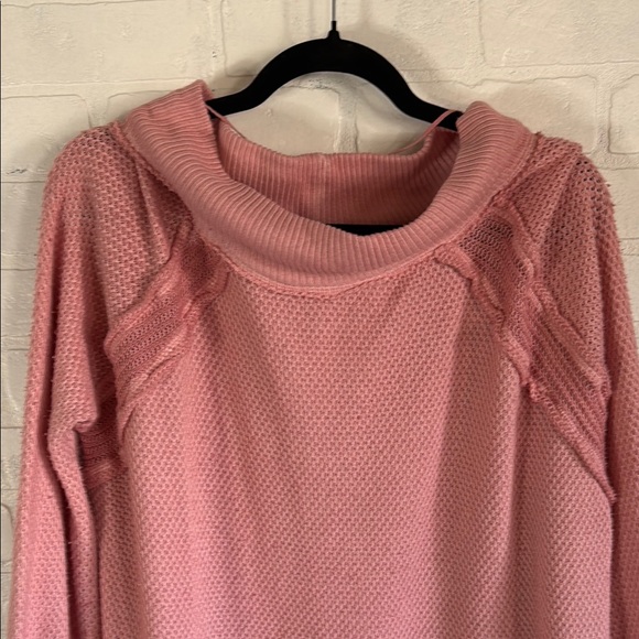 Free People We The Free She's A Keeper Coral Cowl Mock Neck Sweater Sz Med NWT - Picture 11 of 17